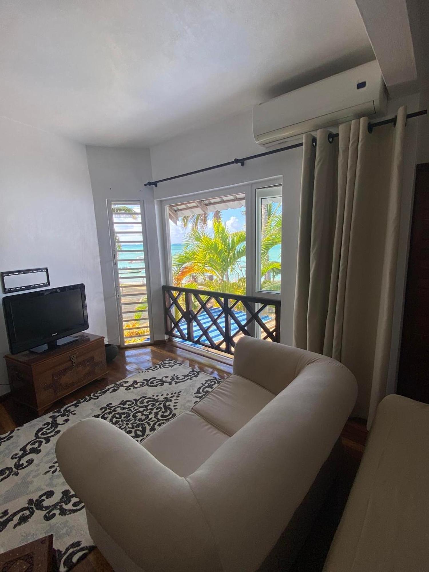 Islands View - Mazor Beach Villas Grand Gaube Ruang foto